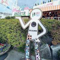 A Colourful Journey Through Gamcheon Cultural Village 🇰🇷