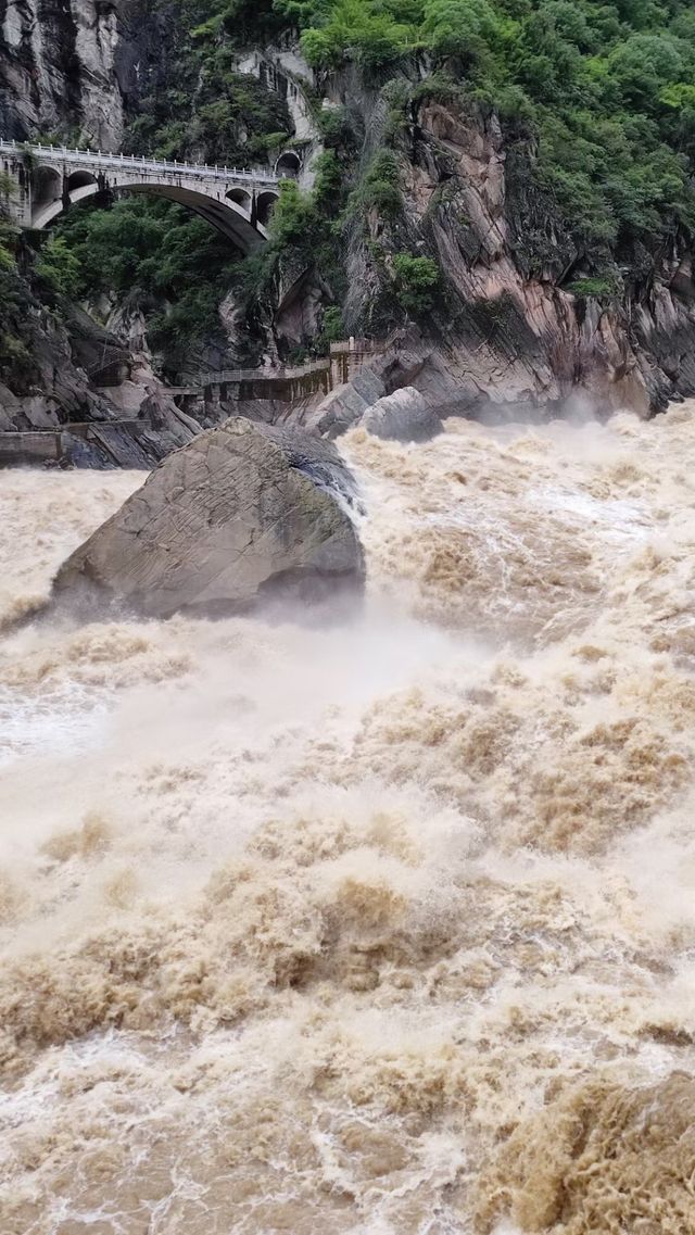 虎跳峽可以去好幾次