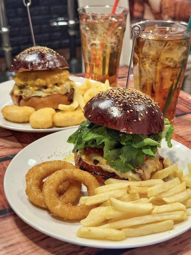 Amazing hamburger in Tokyo🍔😋😍