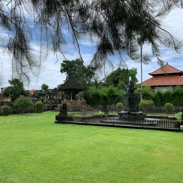 Taman Ayun Temple