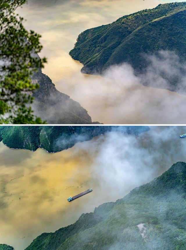 在三峽之巔俯瞰壯美雲海。