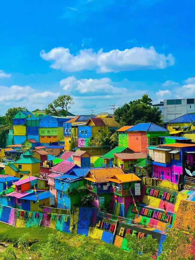 Kampung Warna Warni Jodipan: The Vibrant Rainbow Village of Indonesia