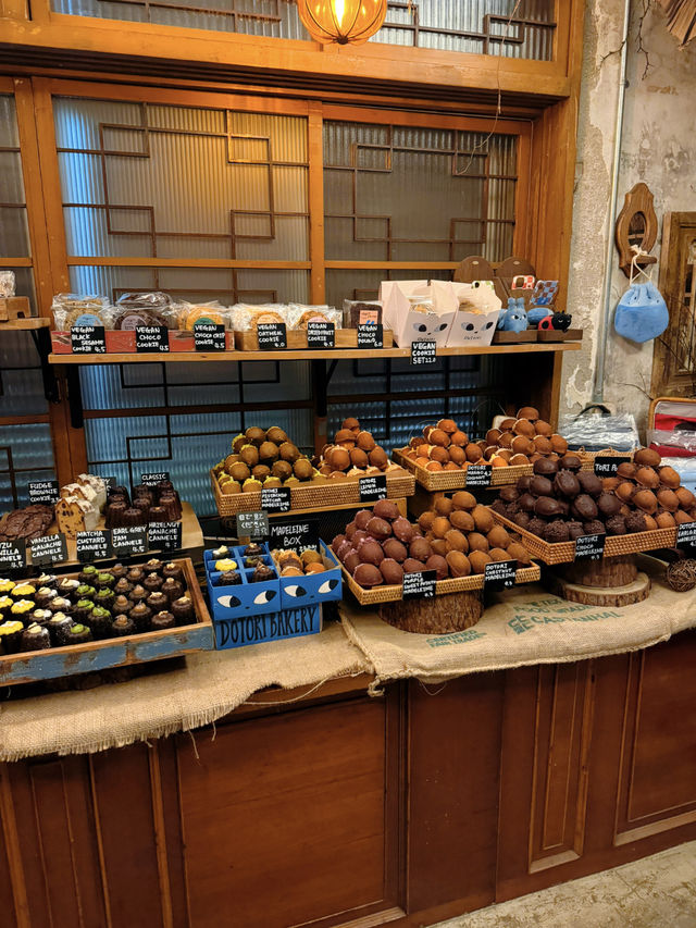 まるでジブリの世界🌿グリークヨーグルトと巣蜜が食べられるカフェ🥳🍯🤍