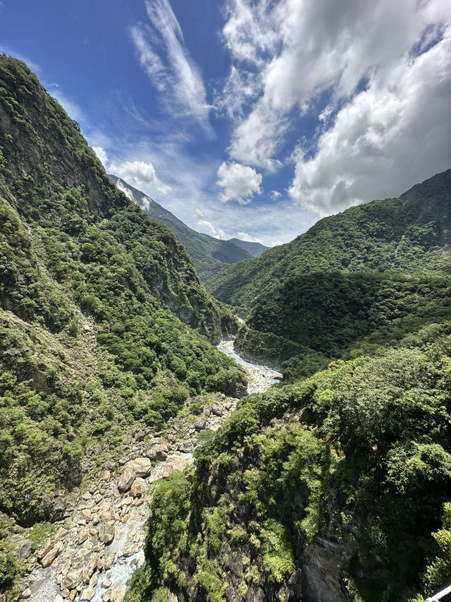 Cliffs, Caves, and Connections: A Solo Traveler’s Journey Through Hualien