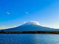 河口湖遊覽船，同時飽覽河口湖及富士山美景