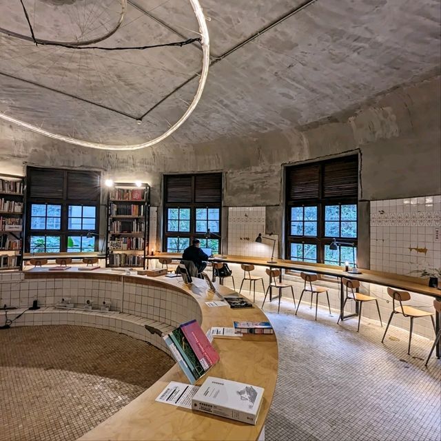 台北-松菸裡的密秘花園：不只是圖書館 Not Just Library