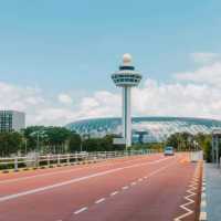 🌏 World’s Best Airport: Singapore Changi Airport ✈️