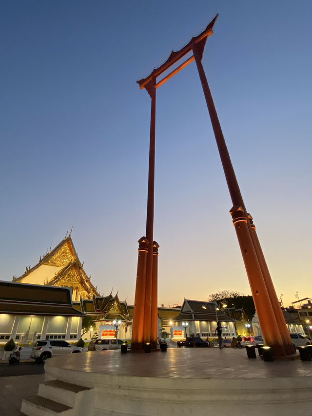 Giant Swing Bangkok: A Historic Landmark