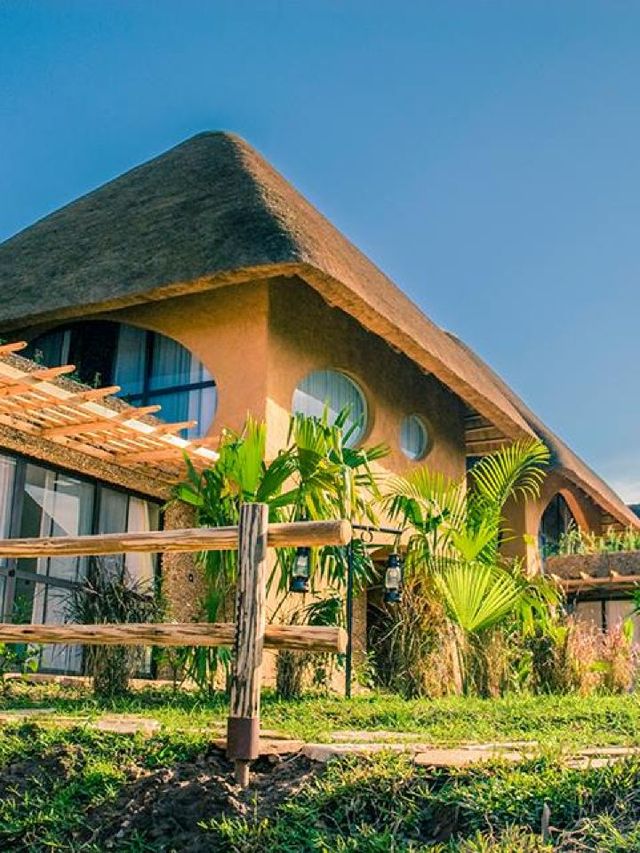 🌟✈️ Kampala's Cozy Corners: Top Boutique Sleeps! 🛌🌍