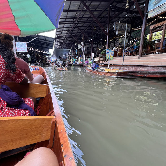 The floating market - Thailand 