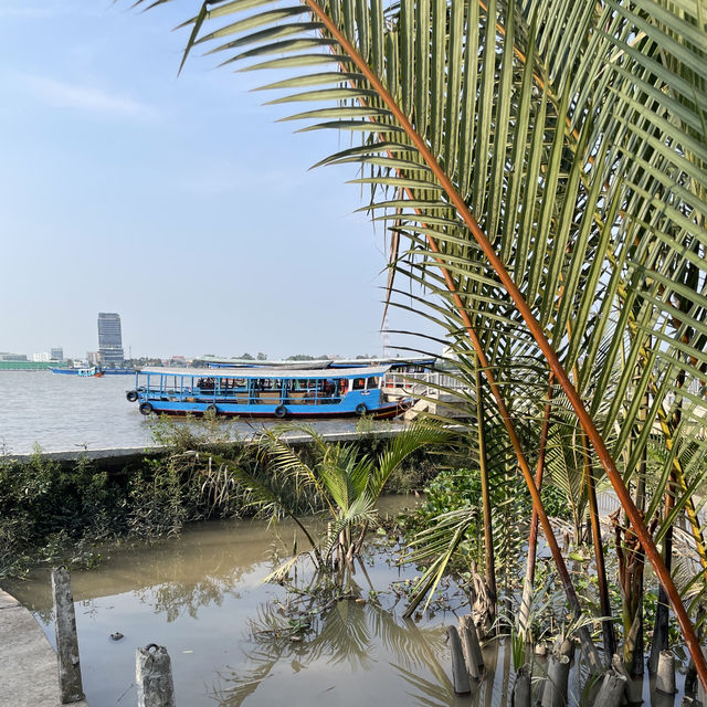 Scenic Views with a Tourist-Focused Twist at Song Tien Tourist Site 