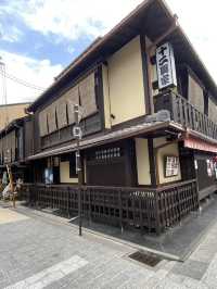 Gion District: Kyoto’s Timeless Beauty