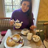 Eating at Sally Lunn’s museum place 