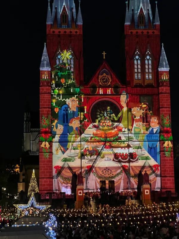 St Mary's Cathedral's Stunning Christmas Light Show