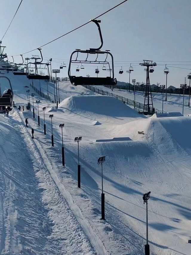 終於來南山滑雪場體驗滑雪的感覺了