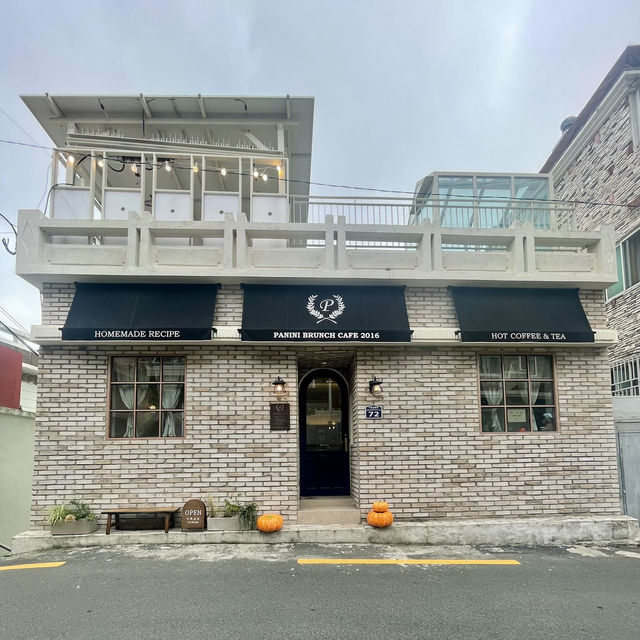 釜山　週4日のみオープン‼️パニーニ専門店【파니니 브런치 수정점】