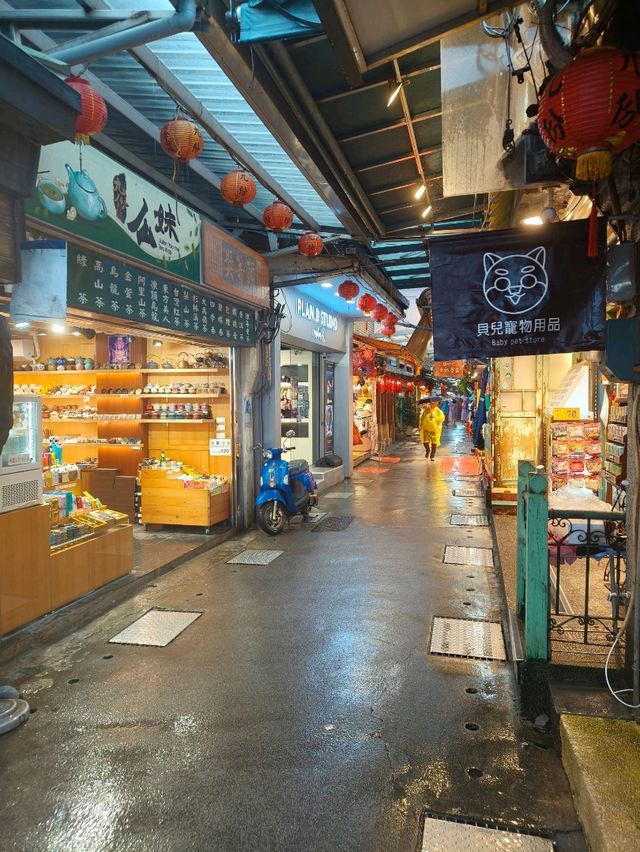 Taiwan Travels: Family Fun at Jiufen Old Street