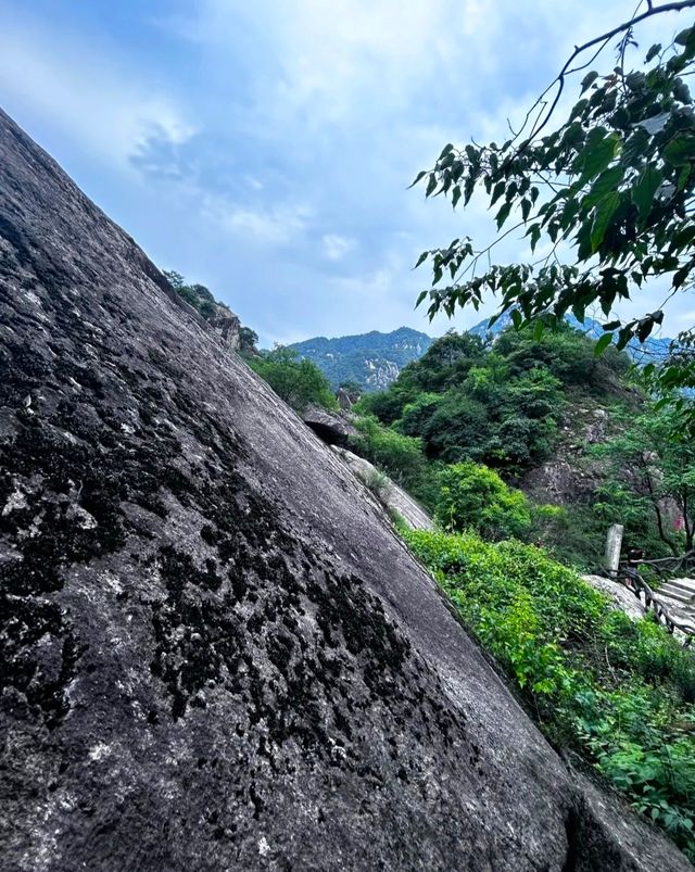 終南獨秀，山崩天然博物館——翠華山