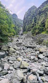 九峰山｜探索神秘山脈的自然奇觀與傳說