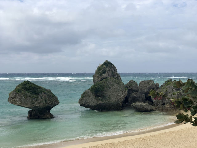 在沖繩享受海灘陽光—阿利維亞日航酒店。