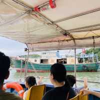 Tai O Boat Trip 🚤🇭🇰 Watch the Chinese Pink Dolphin! 🐬💓