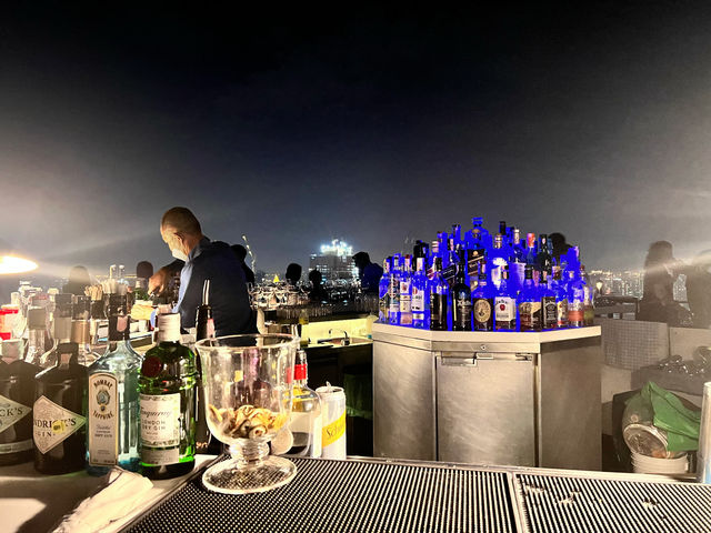 Bangkok's Sky Bar - Manhattan Vibes