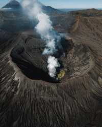 世界上最像月球的地方布羅莫火山一日遊