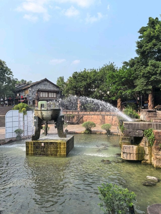 Huilong Ancienttown is the Most authentic oldtown in Chengdu