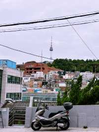 Daytime stroll at famous party district Itaewon