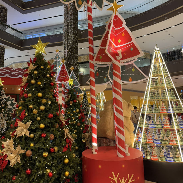 The Ultimate Christmas Photo Spot – Pavilion Damansara Heights