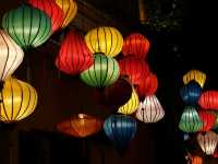 Hoi An Night Market เดินกินเที่ยว ฮอยอัน กลางคืน