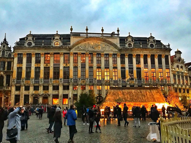 🇧🇪The Grand palace in Brussels🇧🇪🎄🥰