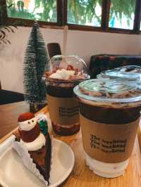 The weekend 'cafe : Phichit