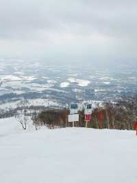 新手滑雪就來安努普利滑雪場