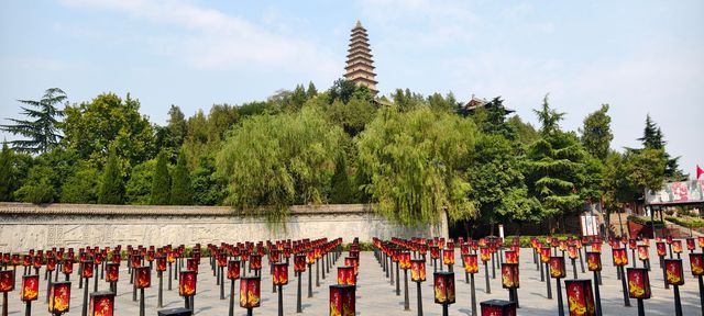 天下寺院不談情，唯有山西普救寺。