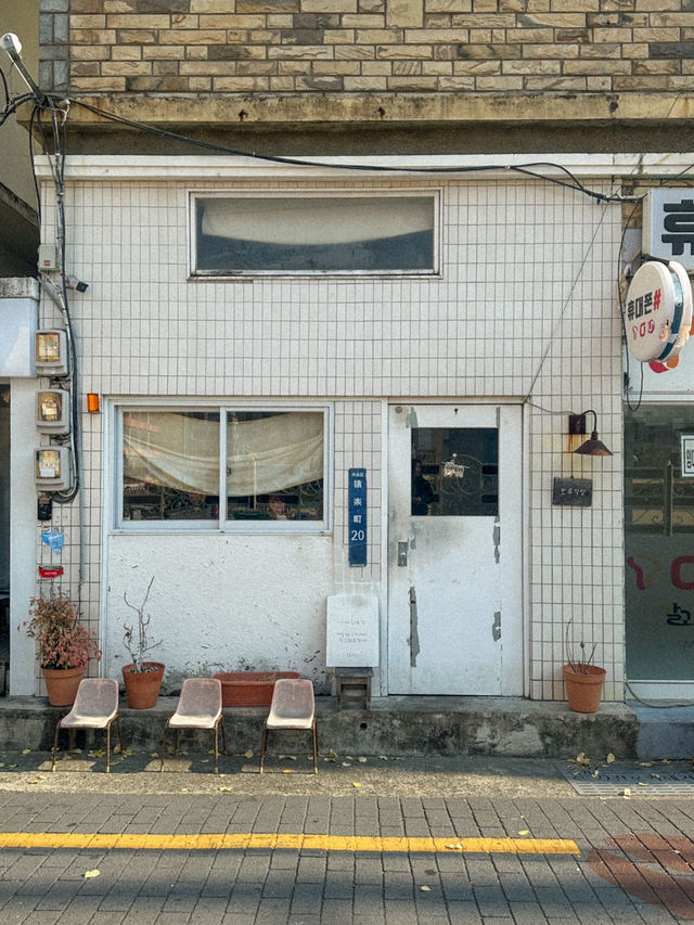 부산 전포, 리필 가능한 감성 카레 맛집