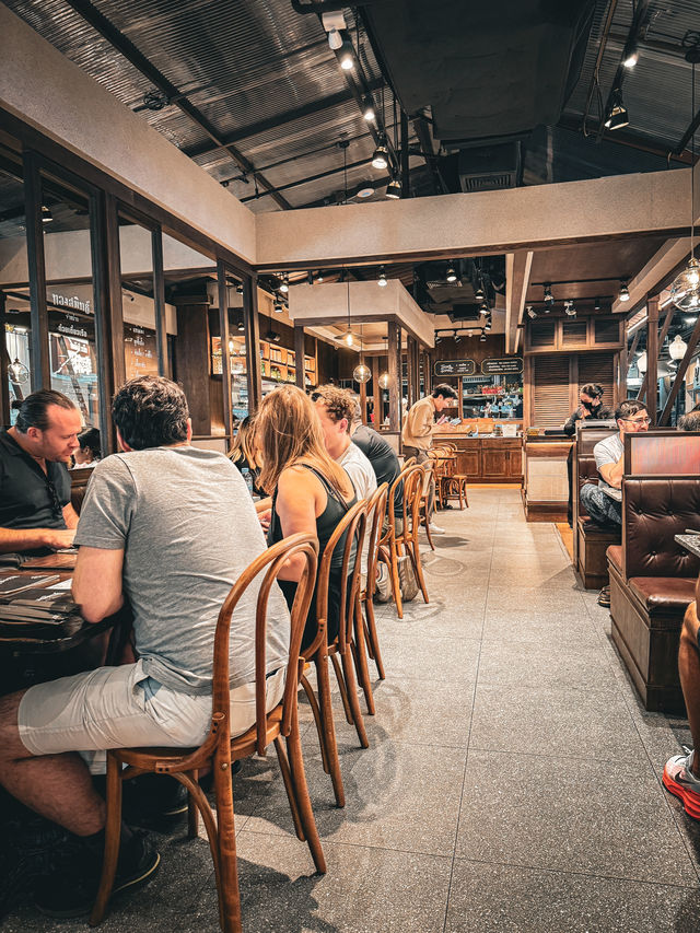 Thong Smith Boat Noodles: A Taste of Authentic Bangkok