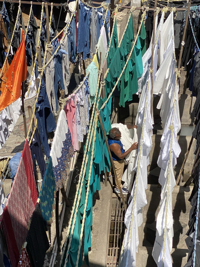 「Dhobi Ghat」。