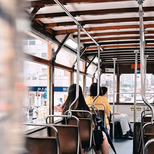 Love in Motion: Cherished Family Moments on Hong Kong's Iconic 'Ding Ding' Tram 