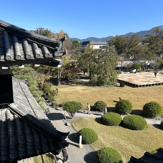 Climb the "Crow Castle" as Ninja 🥷