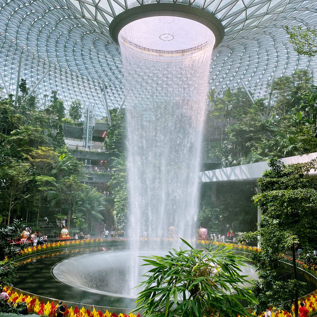 Explore Singapore Changi Airport