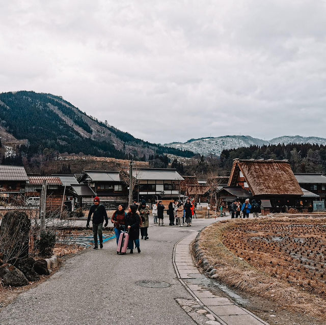  ชิราคาวาโกะ (Shirakawa-go)