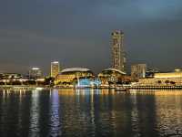 4.The most romantic places for free date in Singapore ( Late evening @ Marina Barrage )