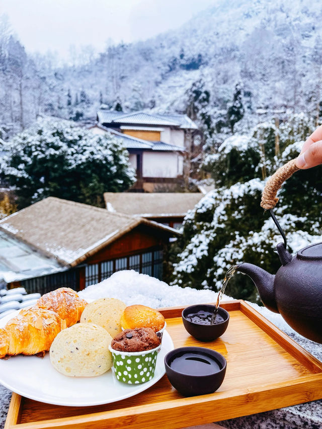 冰雪溫泉，冰火兩重天的震撼體驗