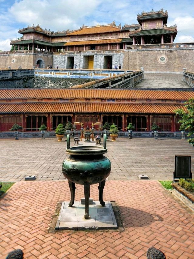 Hue Historic Citadel, an impressive UNESCO World Heritage Site tour