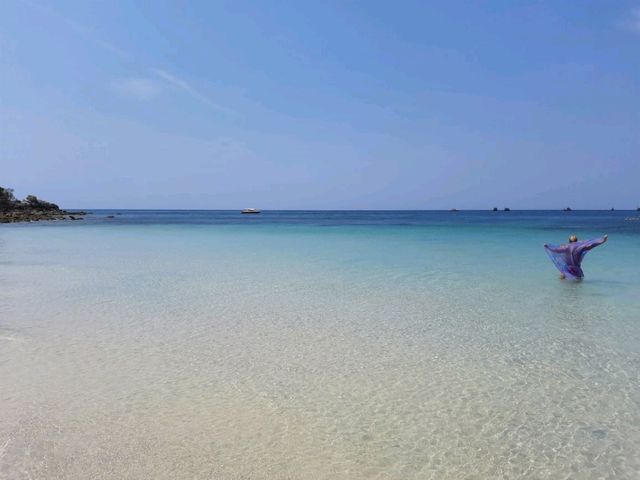 【泰國格蘭島】Tien Beach：全島最美藍綠玻璃海，拍照出片！