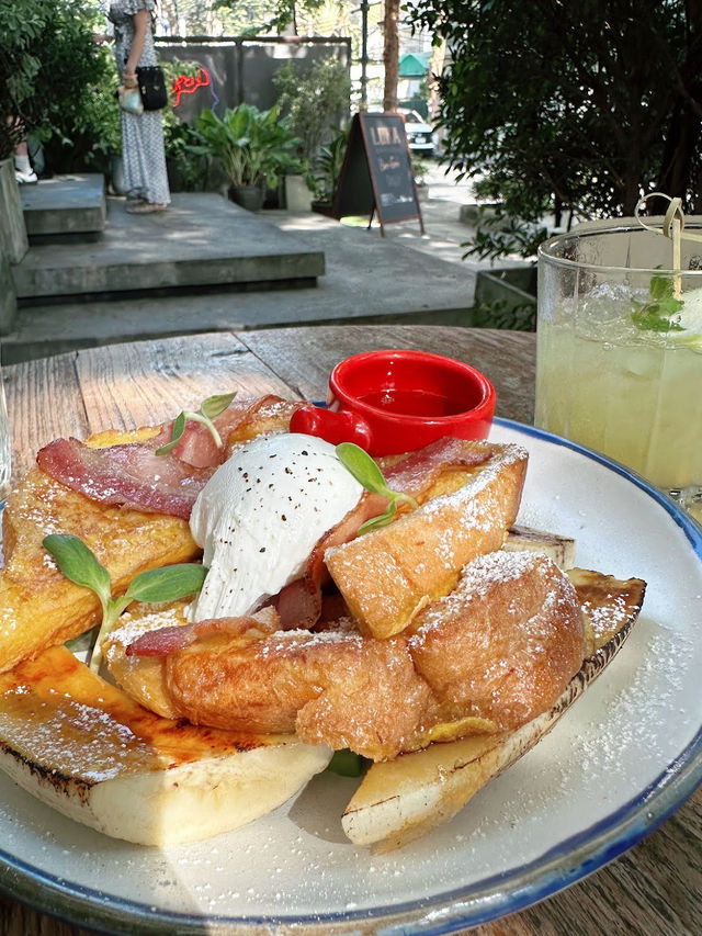 Best spot for breakfast  in Silom!