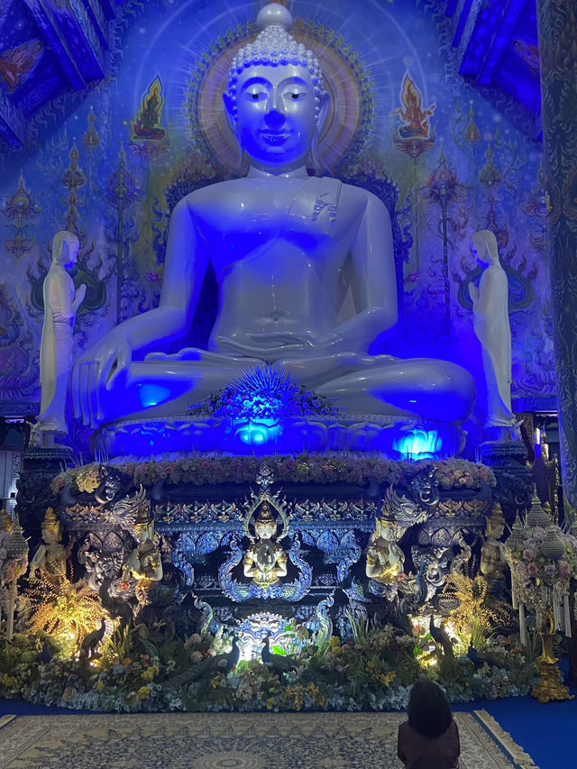 Blue Temple : A Burst of Color and Serenity