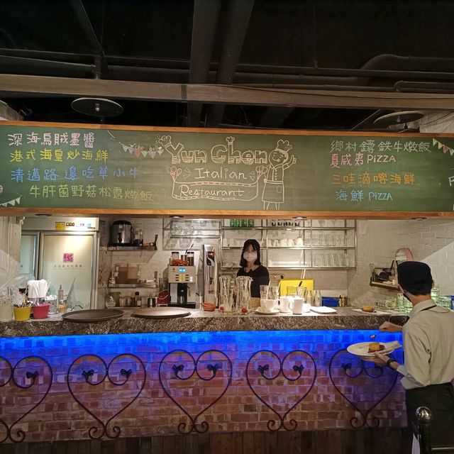 高雄洋城義式料理 米塔集團之一 餐廳環境氣氛皆佳 餐點好吃 服務良好