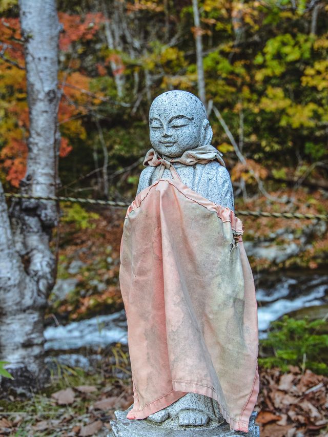 相比於人山人海的京都，我還是更喜歡札幌的秋天。